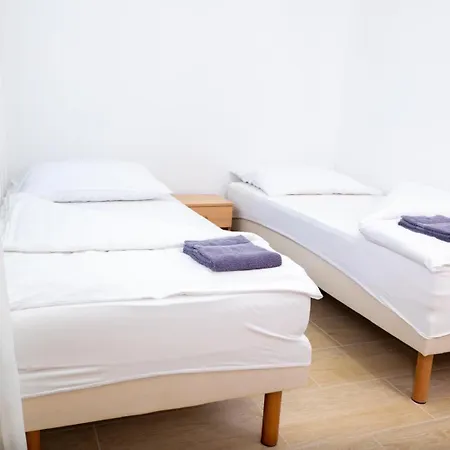 Hodváb Apartmánový Dom Aparthotel *